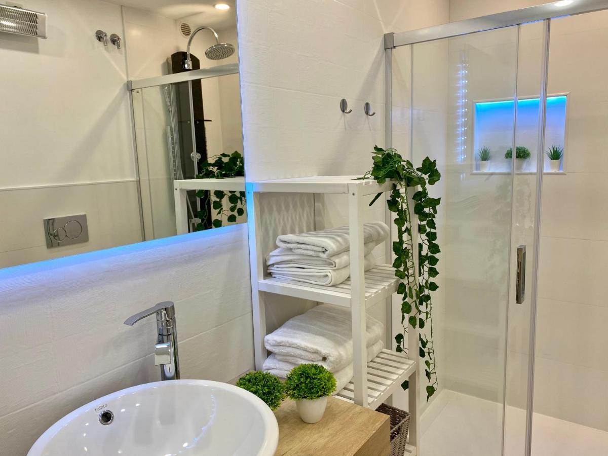 Suite Breeze - Private Heated Pool 马拉加 外观 照片